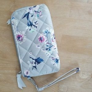 Vera Bradley Wrislet Wallet